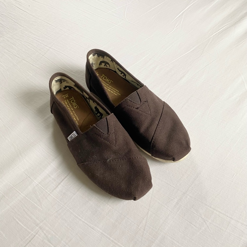 TOMS brown shoes women size 7 excellent condition